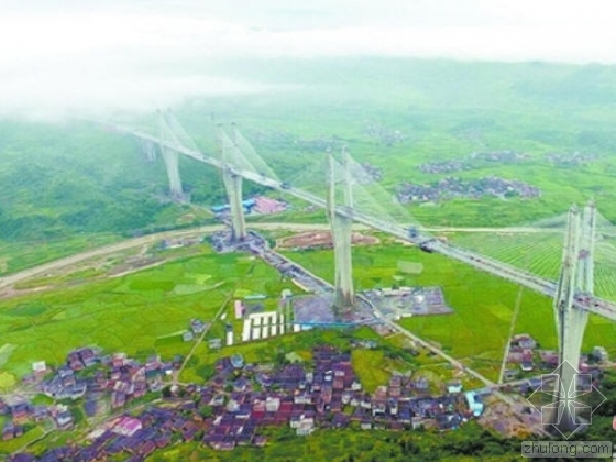 世界第一跨径高墩多塔混凝土斜拉桥成功合龙