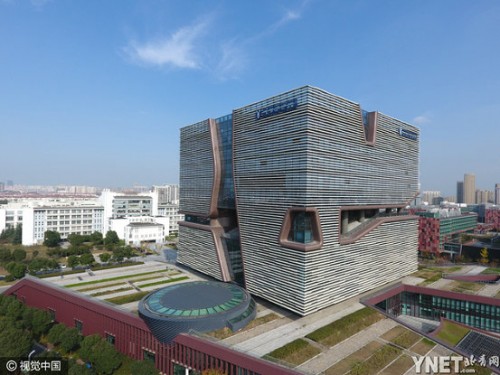 苏州一高校图书馆似魔方 曾入围世界建筑节